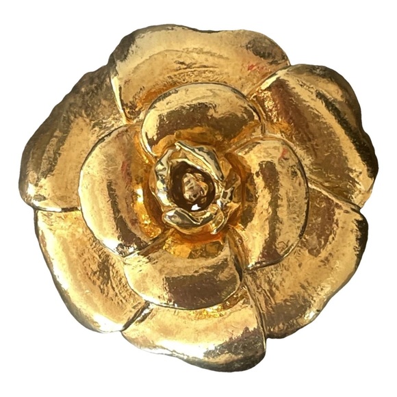 Auth CHANEL Camellia Pin Brooch - Picture 1 of 3